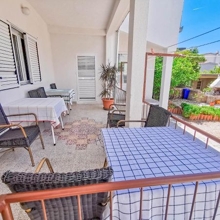 Apartments Patrick Baška Voda Екстериор снимка