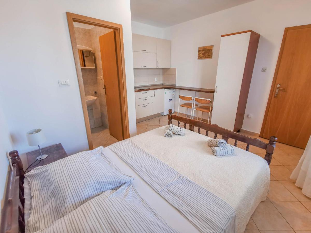 Apartments Patrick Baška Voda Екстериор снимка