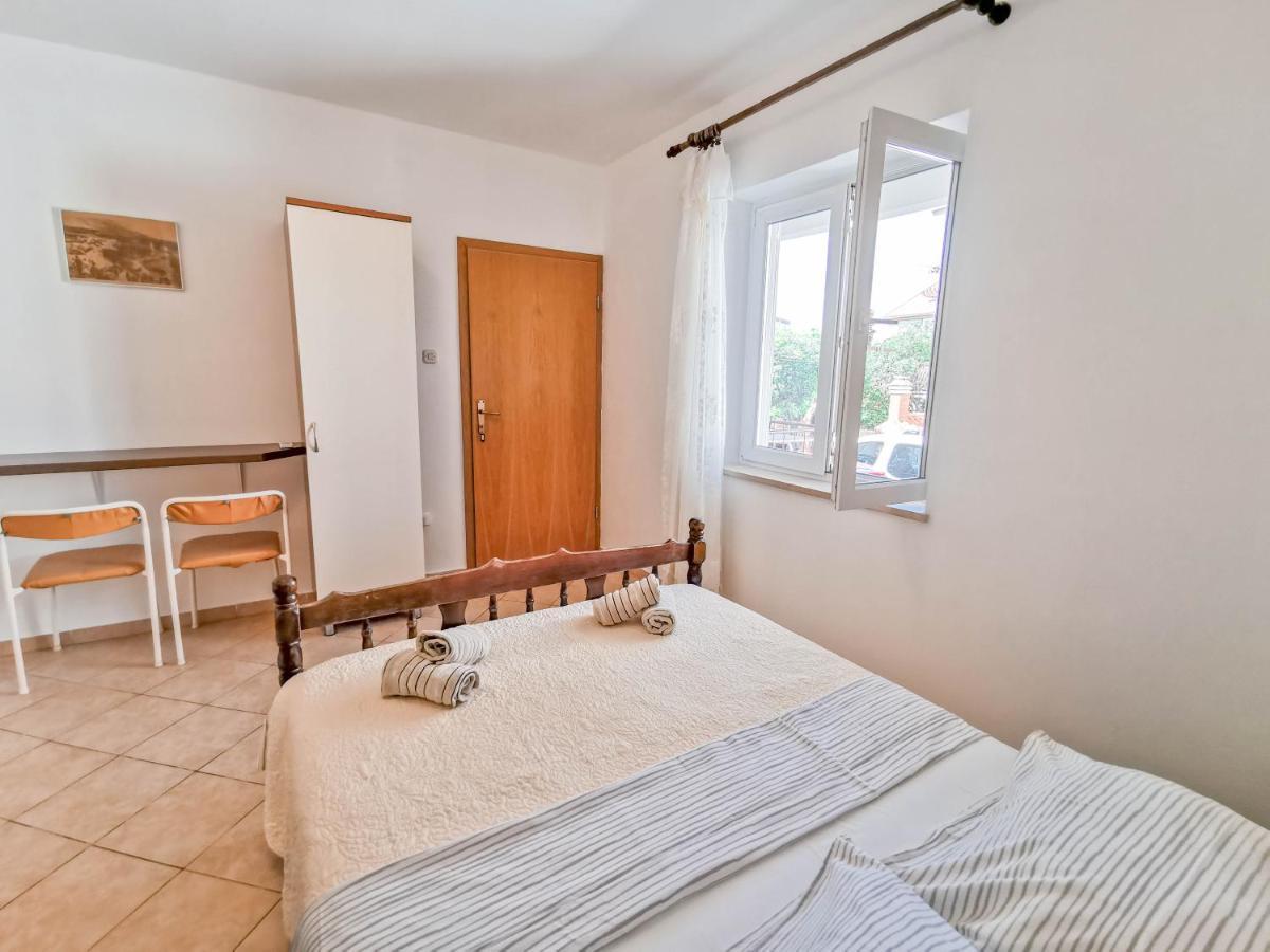 Apartments Patrick Baška Voda Екстериор снимка