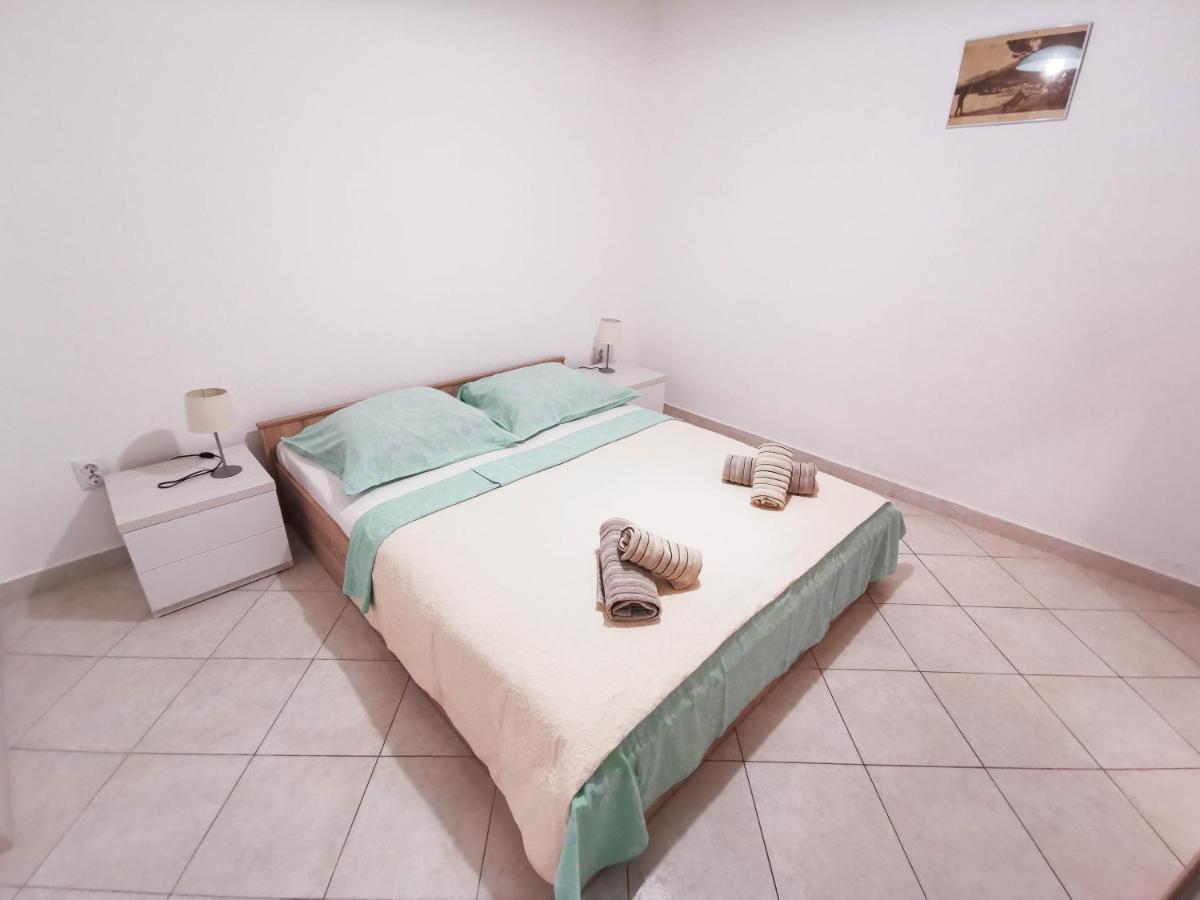 Apartments Patrick Baška Voda Екстериор снимка