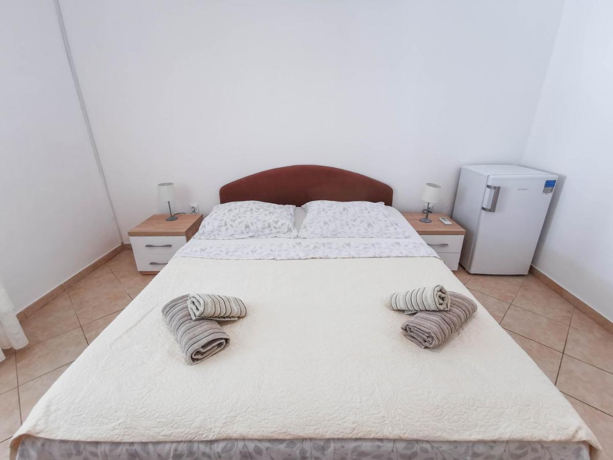 Apartments Patrick Baška Voda Екстериор снимка