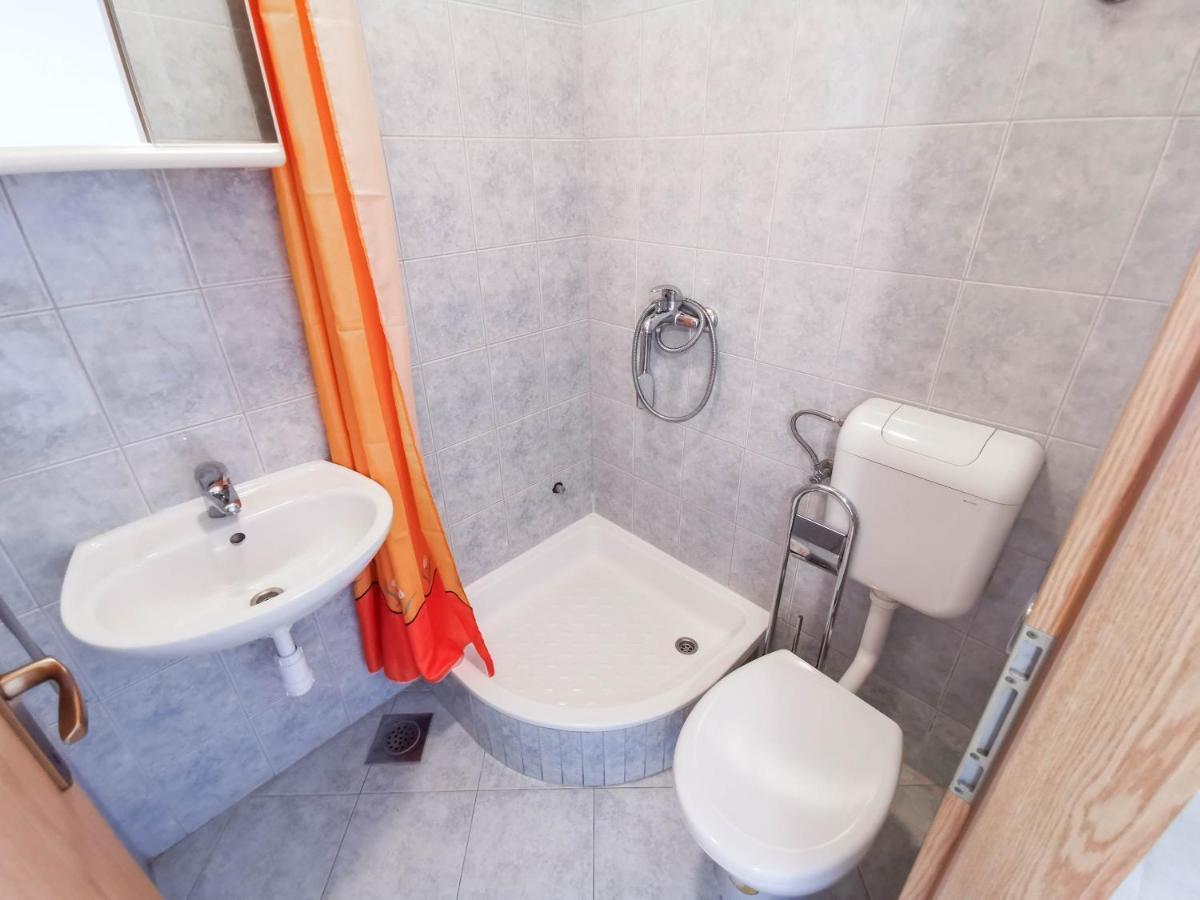 Apartments Patrick Baška Voda Екстериор снимка