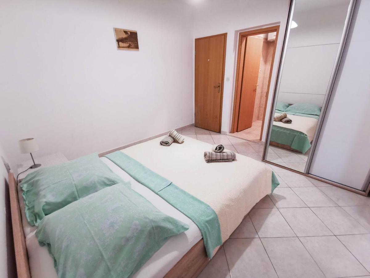 Apartments Patrick Baška Voda Екстериор снимка