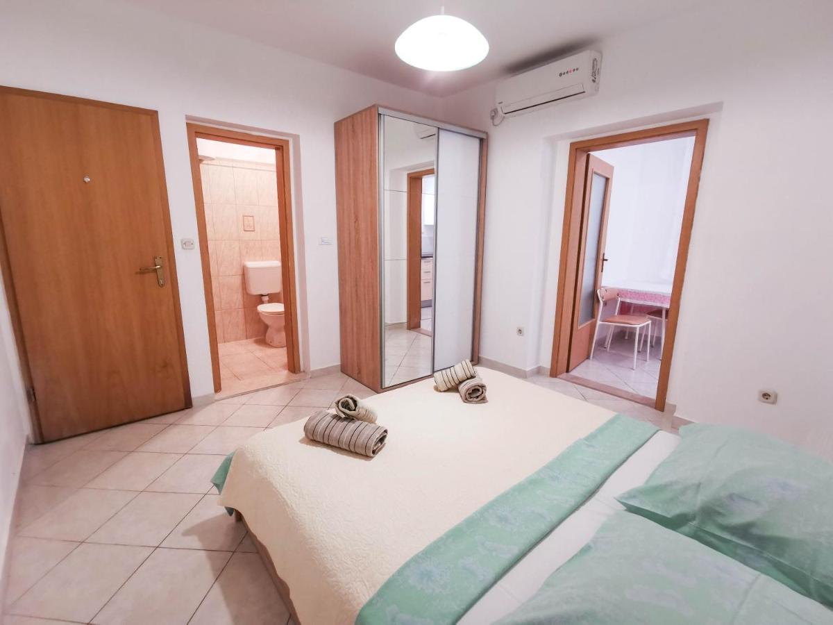 Apartments Patrick Baška Voda Екстериор снимка