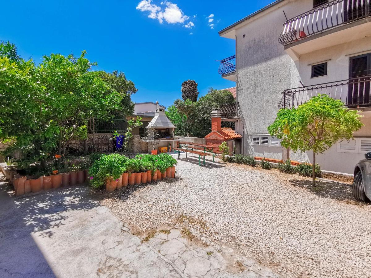 Apartments Patrick Baška Voda Екстериор снимка