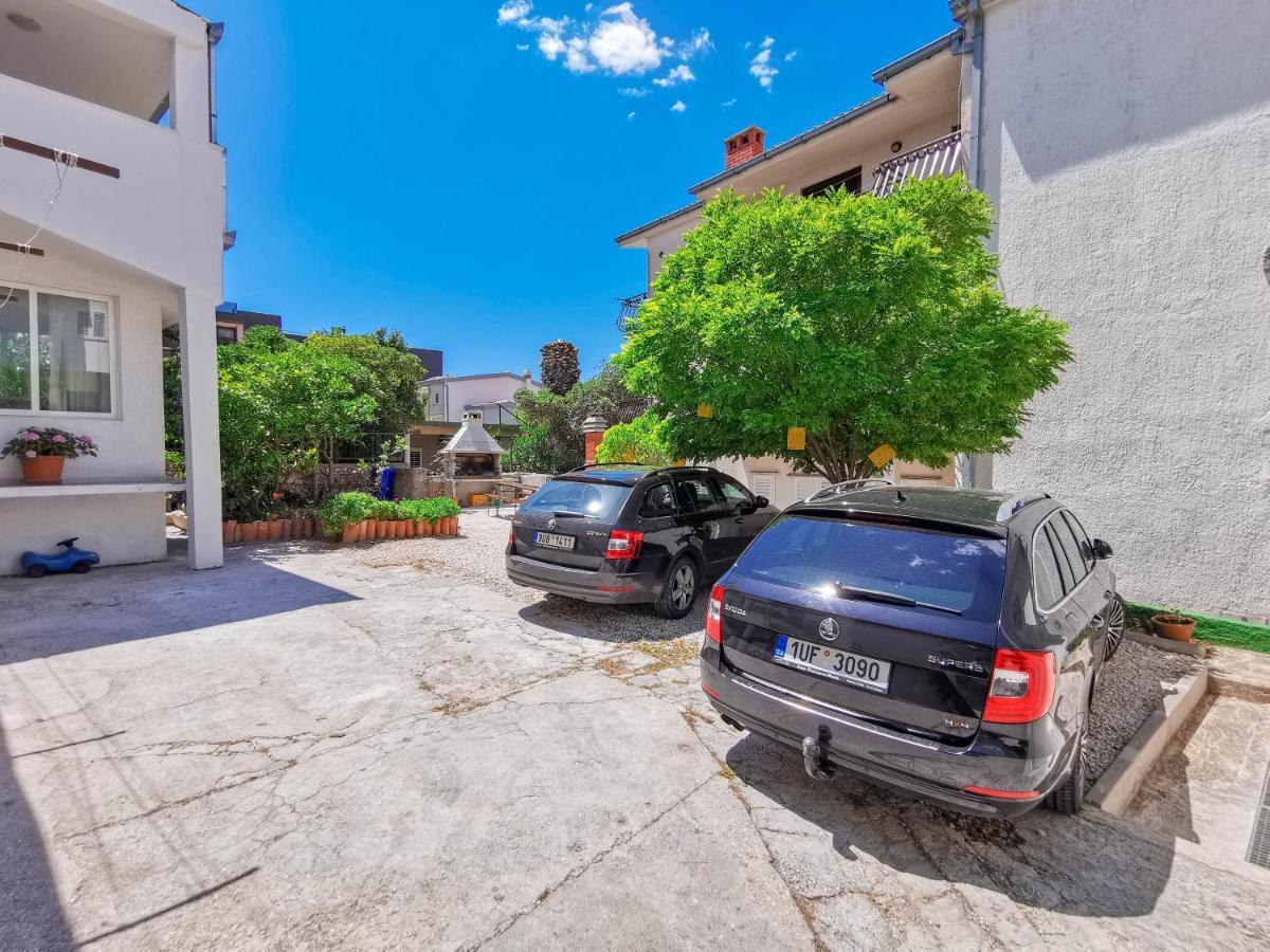 Apartments Patrick Baška Voda Екстериор снимка